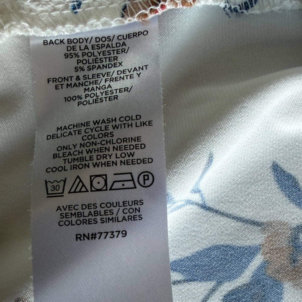 Ann Taylor Women's White Floral V-Neck Blouse - Picture 3 of 3